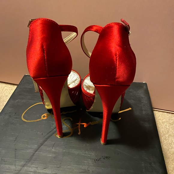 New Colin Stuart red heels size5 - Picture 3 of 5